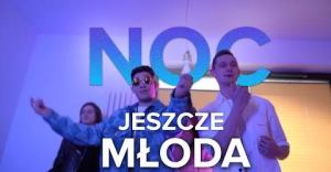 Bagno Noc Jeszcze Mloda